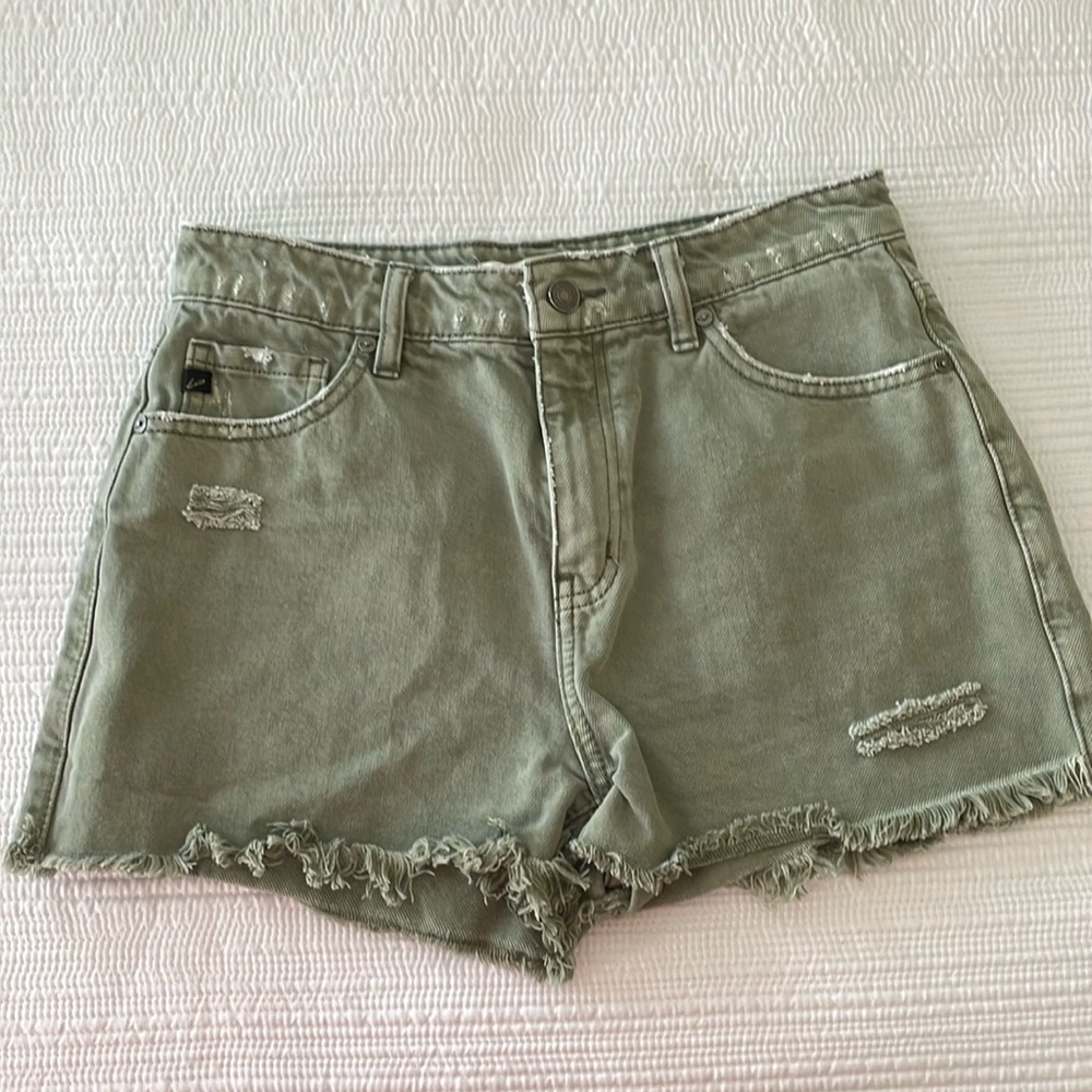 Kancan size 5/26 shorts